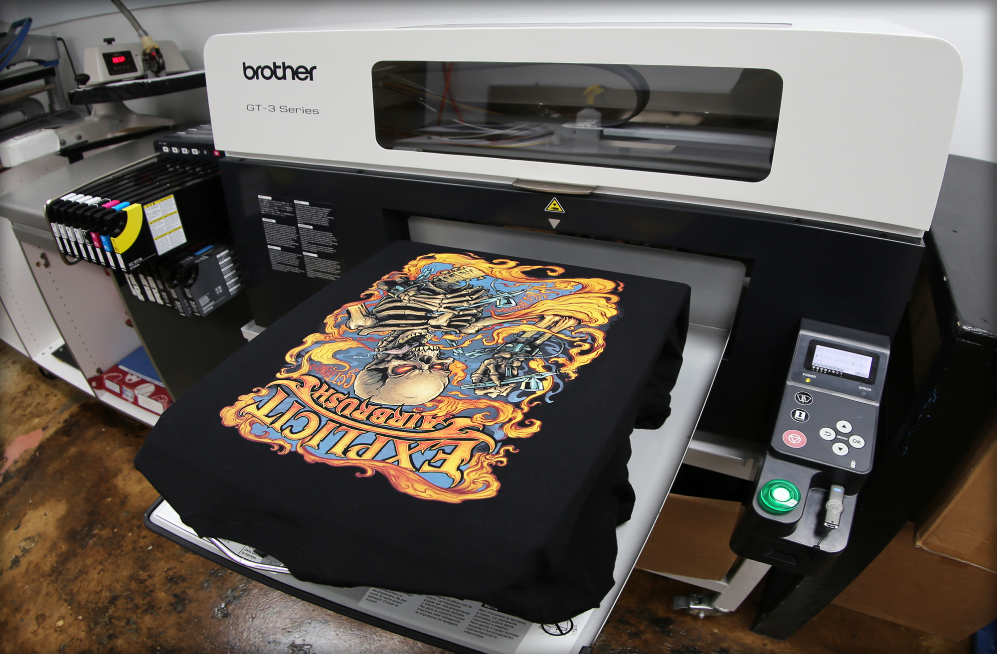 Direct-to-garment-printing-machine